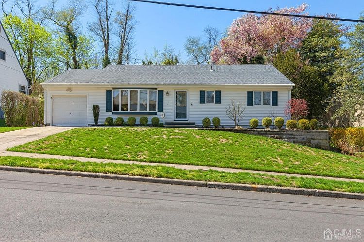 1st image of 48 Ridgeview Rd