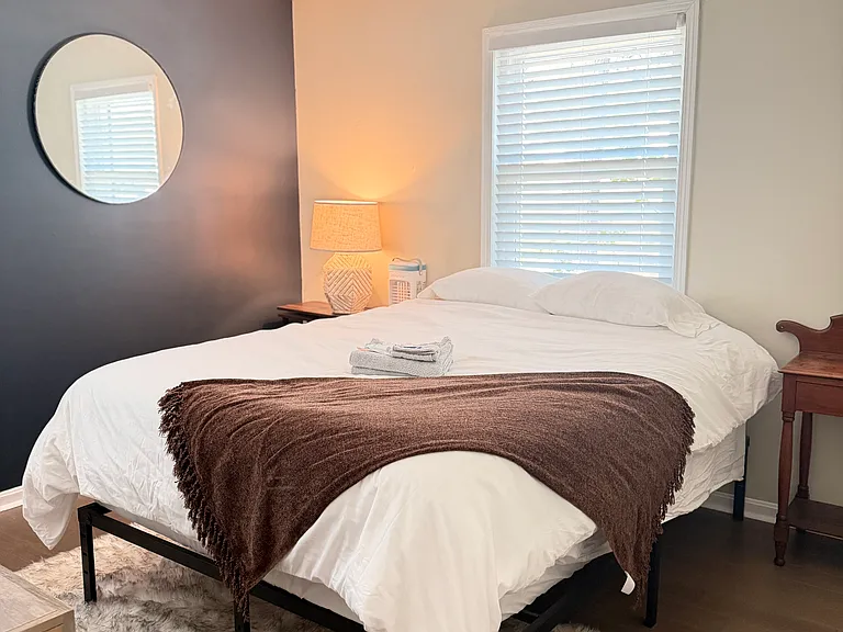 Vanguard Cir SW — Photo 42