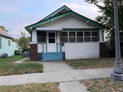 792 Thomas Ave, Saint Paul, MN, 55104