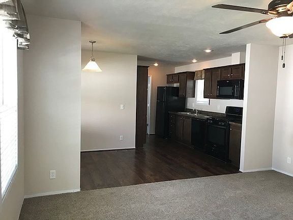3rd image of 444 Bellewood St SE #37