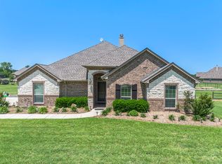 146 Lavender Ln, Springtown, TX 76082