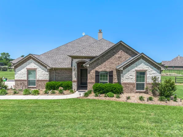 146 Lavender Ln, Springtown, TX 76082