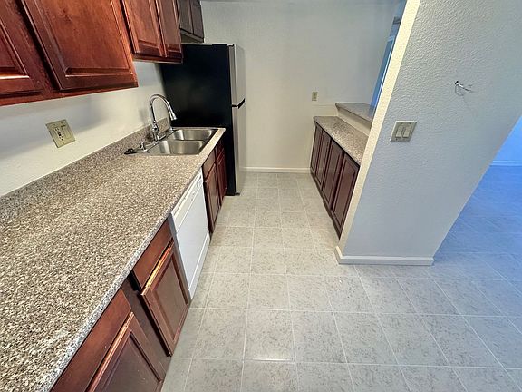 5th image of 5062 River Glen Dr Unit 155