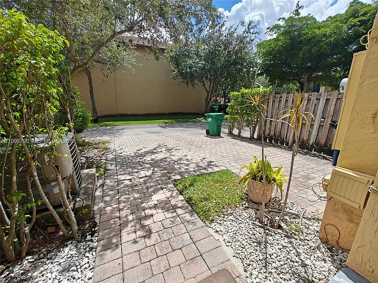 11252 SW 230th Ter #11252 — Photo 27