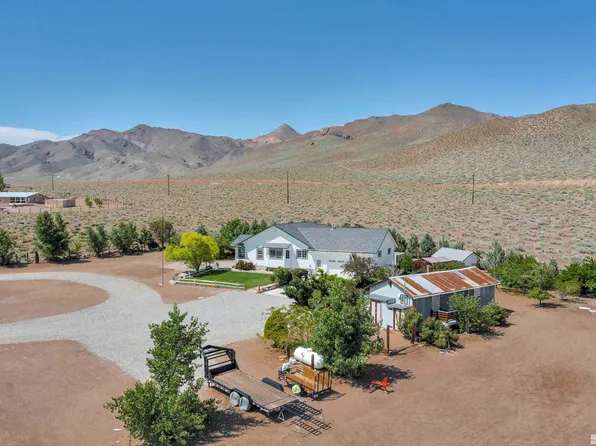 50 Juniper Ct, Yerington, NV 89447