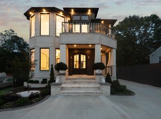 205 Parkins Mill Rd, Greenville, SC 29607