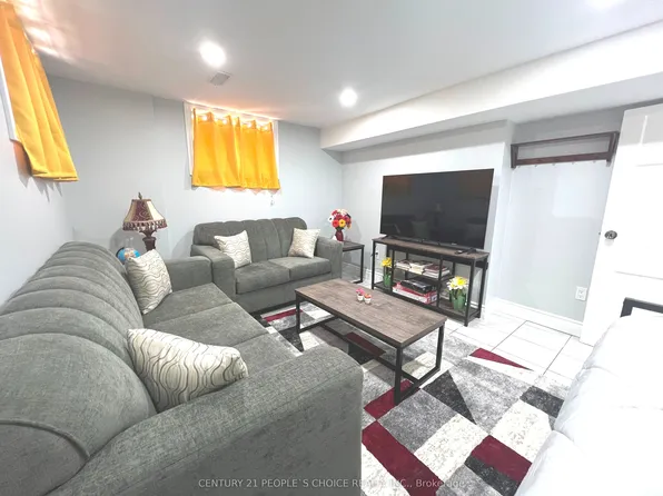 11 Queen St S, Mississauga, ON L5M 1K2