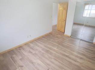 1701 La Crescent St APT 136, La Crosse, WI 54603