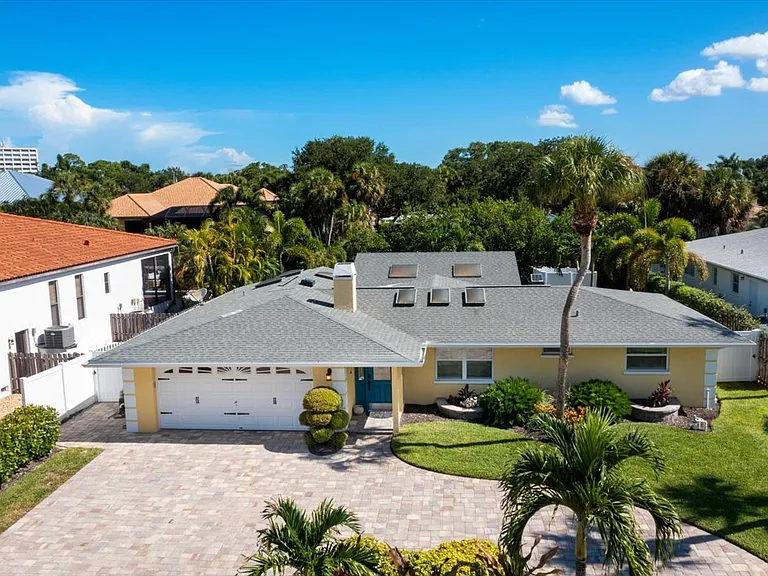 339 Avenida De Paradisio — Photo 56
