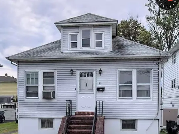 22 Gall Ave, Elmwood Park, NJ 07407