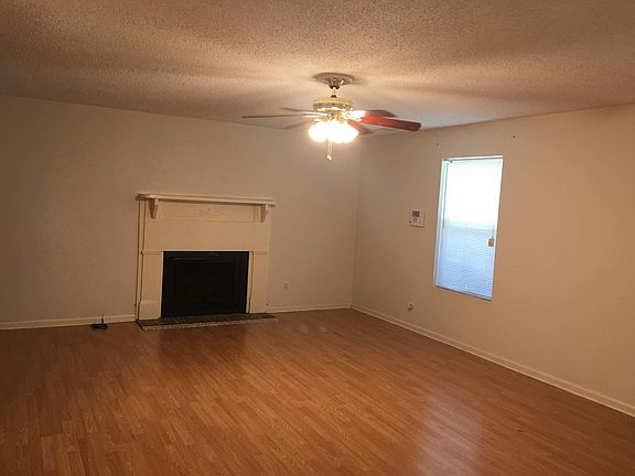 2nd image of 2234 Bellaire Dr #1