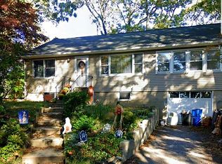 17 Williston Rd, Sound Beach, NY 11789