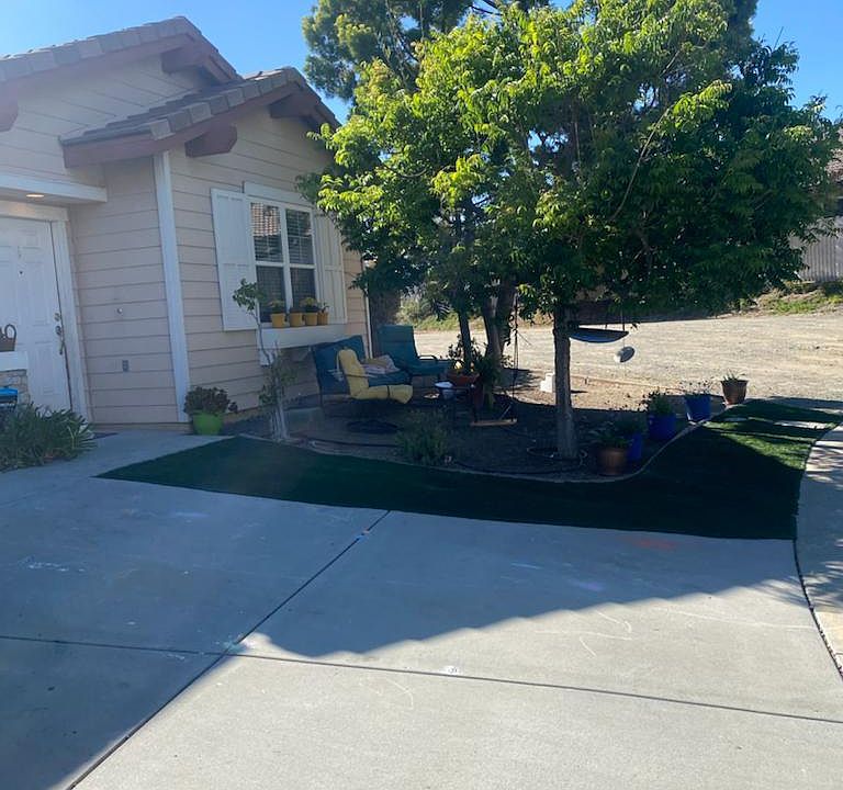 1st image of 1598 Loma Alta Dr