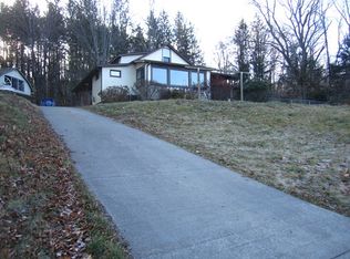 2196 Riverside Dr, Sayre, PA 18840