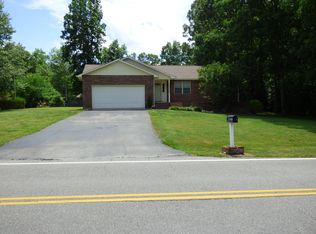 290 Bob White Dr, Crossville, TN 38555
