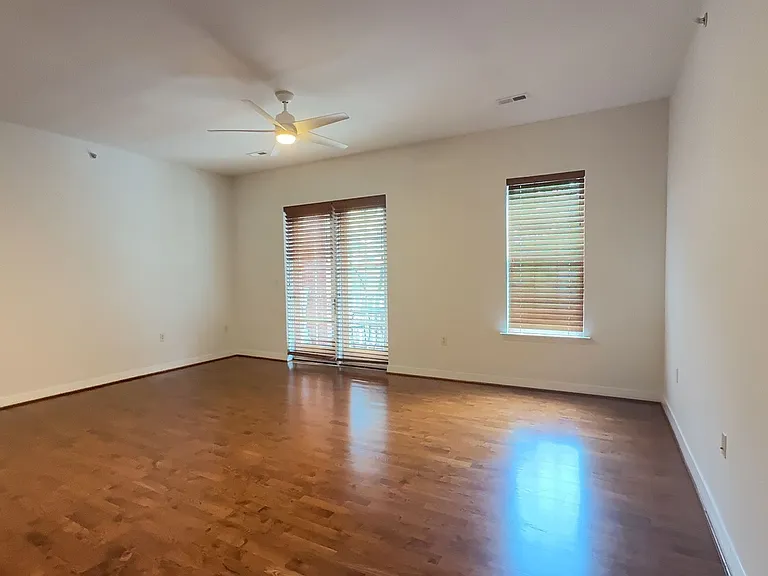 450 W Princess Anne Rd #308 — Photo 6