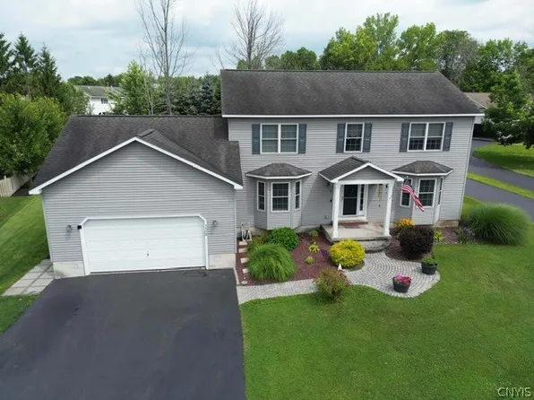 3608 Whispering Woods Ter, Baldwinsville, NY 13027