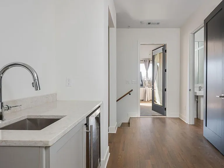 2347 Hosea L Williams Dr #11 — Photo 18