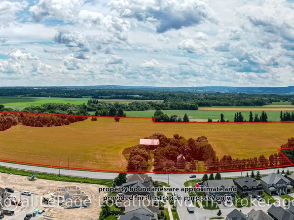 7475 Poplar Side Rd, Clearview, ON L9Y 5P7