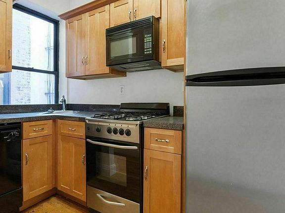 5th image of 104 E 98th St APT 4B