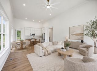 358 Thomas Rd, Fort Oglethorpe, GA 30742