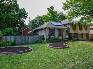 9826 James A Reed Rd, Kansas City, MO 64134