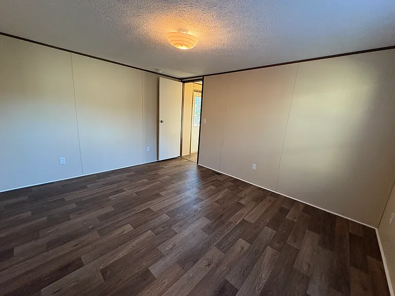 Rose City Estates — Photo 8