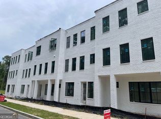 2204 Carlton Ct #8, Atlanta, GA 30318