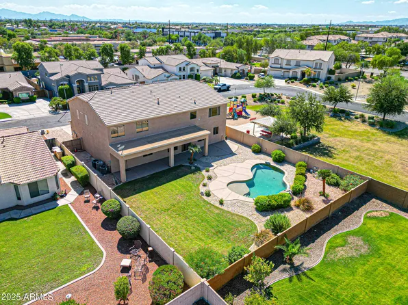 8232 W CROCUS Drive, Peoria, AZ 85381