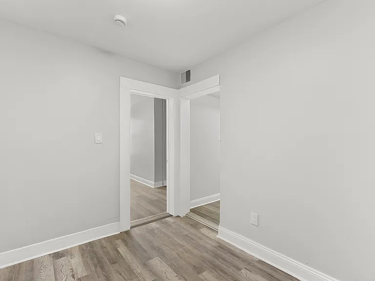 100 3rd St #3 — Photo 6