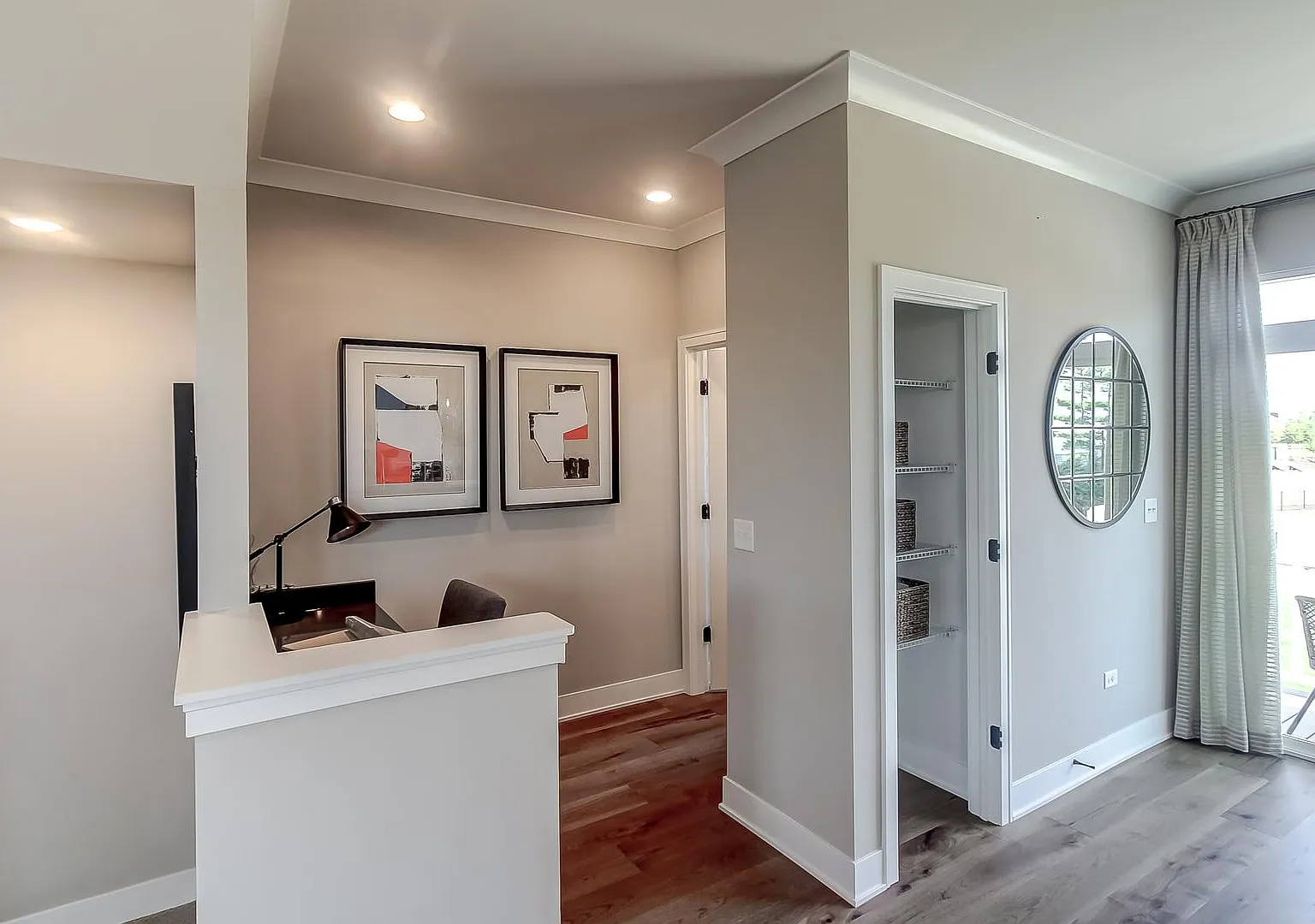 3 bed, 2.5 bath, 2328 sqft, $3,400 — Photo 3
