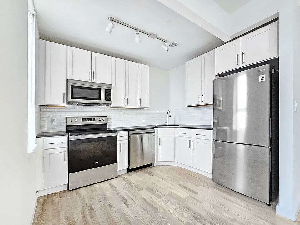1st image of 25-79 31st St #6A