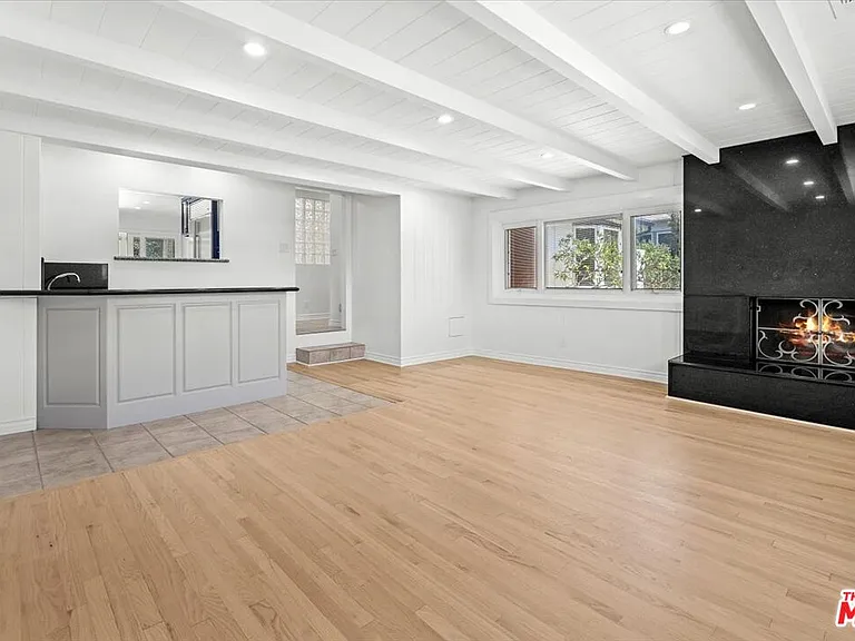 13207 Lake St — Photo 4