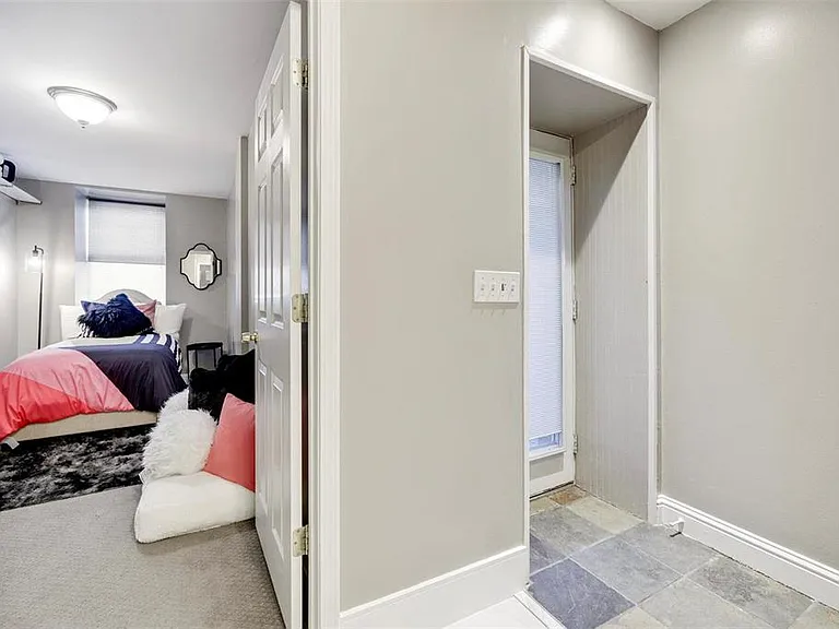 1714 S Tucker Blvd #A — Photo 19