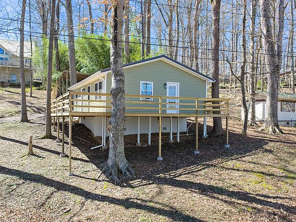 3rd image of 159 Hank Lochte Dr