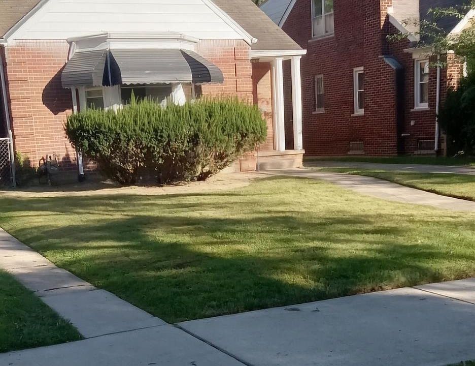 1st image of 15758 Archdale St