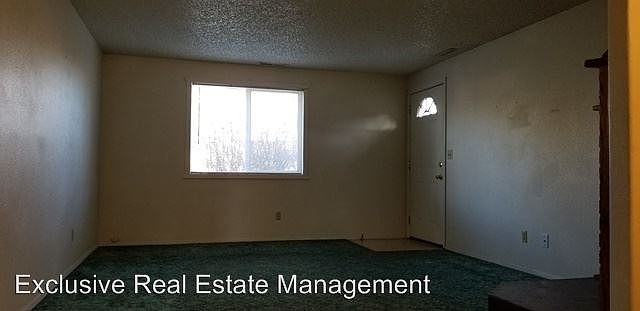 2nd image of 3049 Kane St