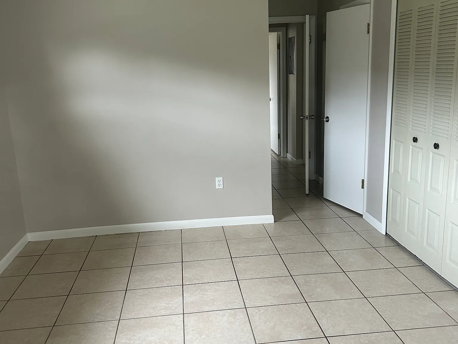 2 bed, 1044 sqft, $1,500 — Photo 2