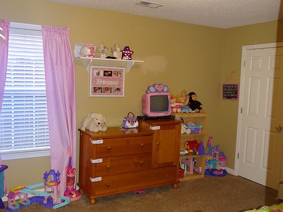5th image of 1559 Golden Oaks Loop N