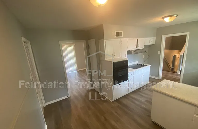 2582 Capewood Dr — Photo 5