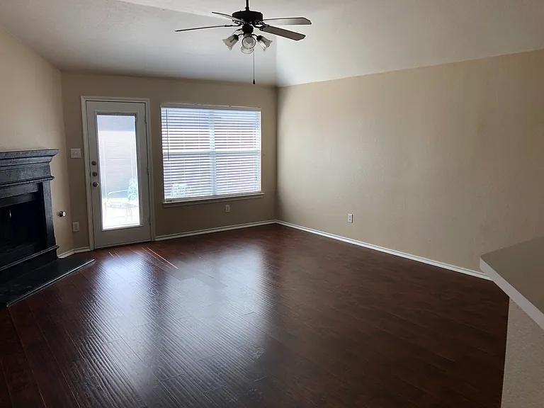 2824 Quarter Horse Ln — Photo 4