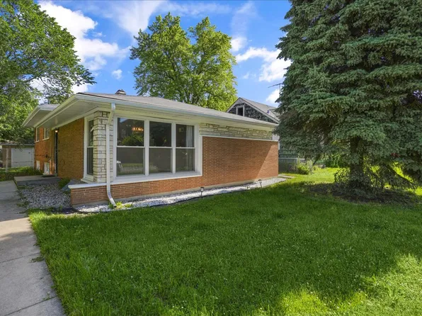 295 E 148th Pl, Harvey, IL 60426