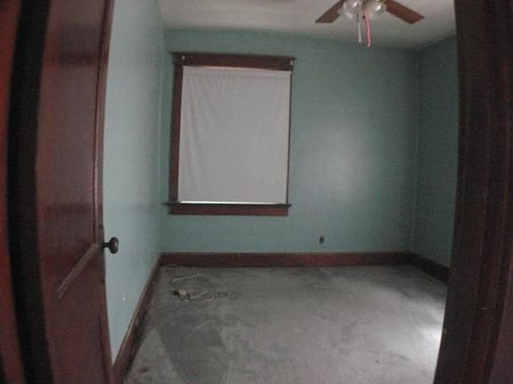 5th image of 257 W 73rd St