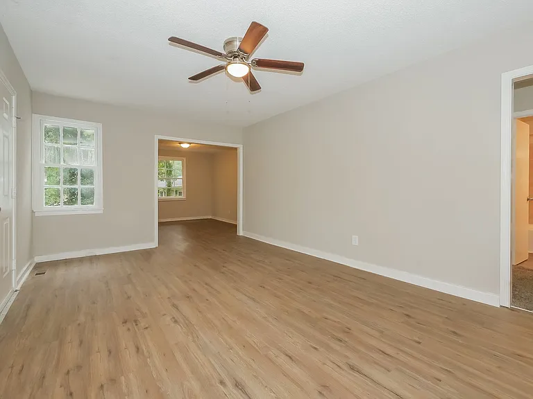 27477_020_living_room_13337965.jpg