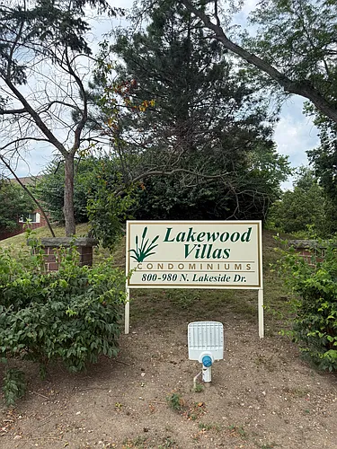 840 N Lakeside Dr #3B Photo 1