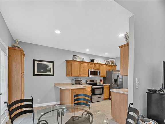 5th image of 6041 Delk Dr
