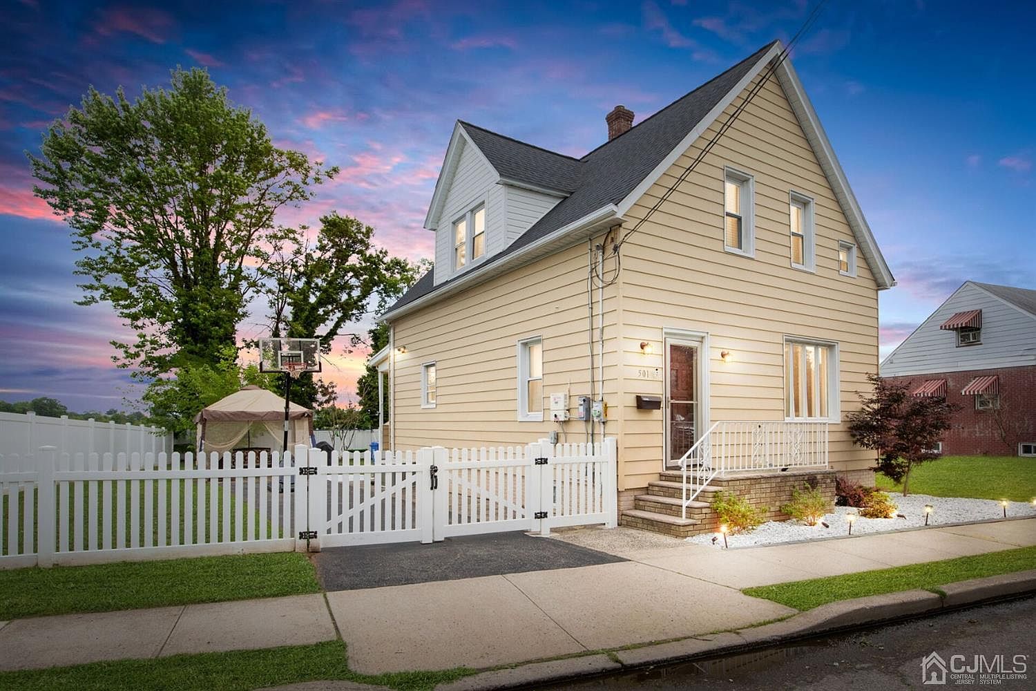 501 Bamford Ave, Woodbridge, NJ 07095 Zillow