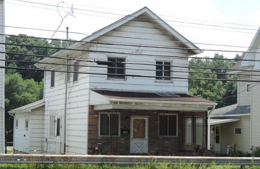 2nd image of 1037 W Mahoning St