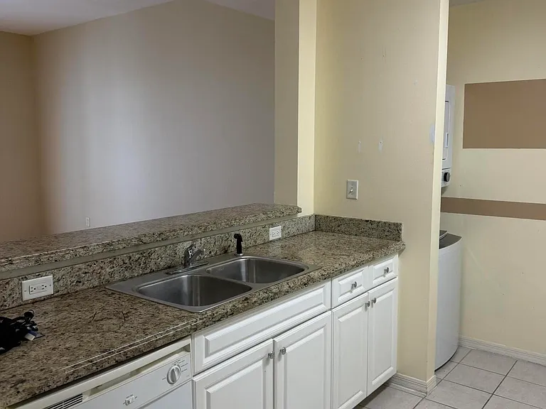 1200 Town Center Dr #405 — Photo 13