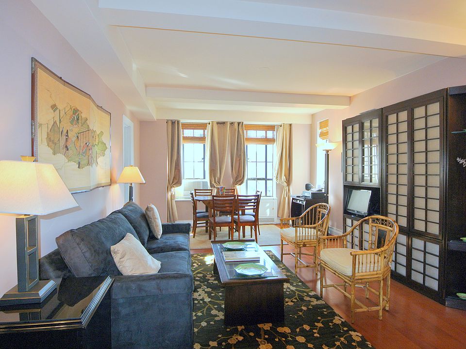 1st image of 350 W 57th St #15CC
